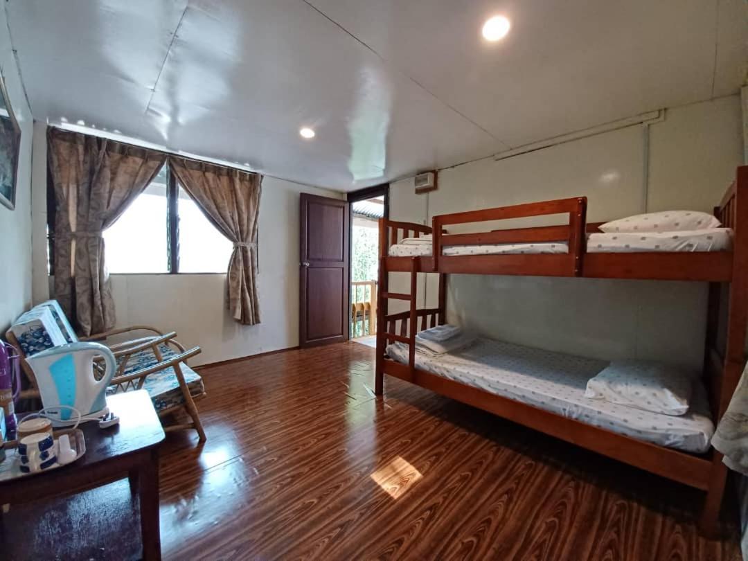 Mile 36 Lodge Kundasang Bagian luar foto