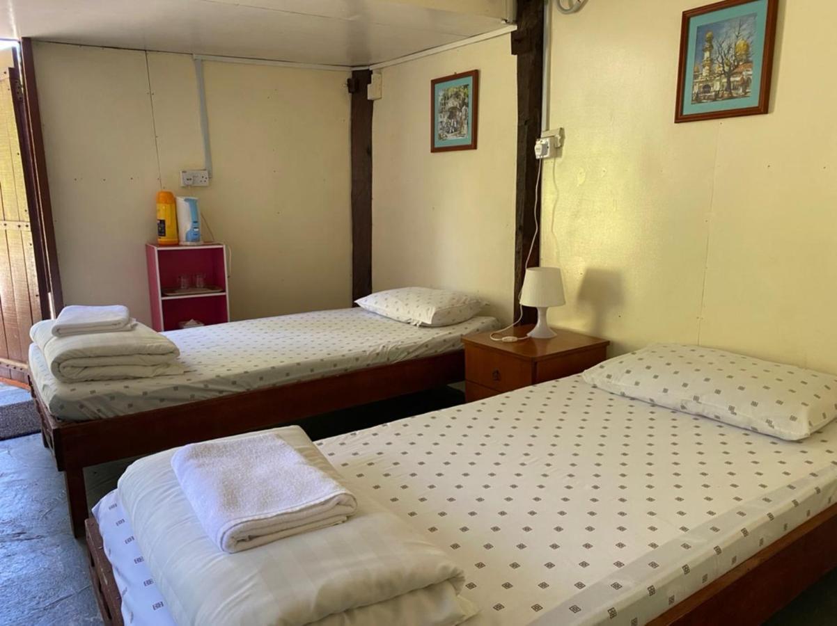 Mile 36 Lodge Kundasang Bagian luar foto