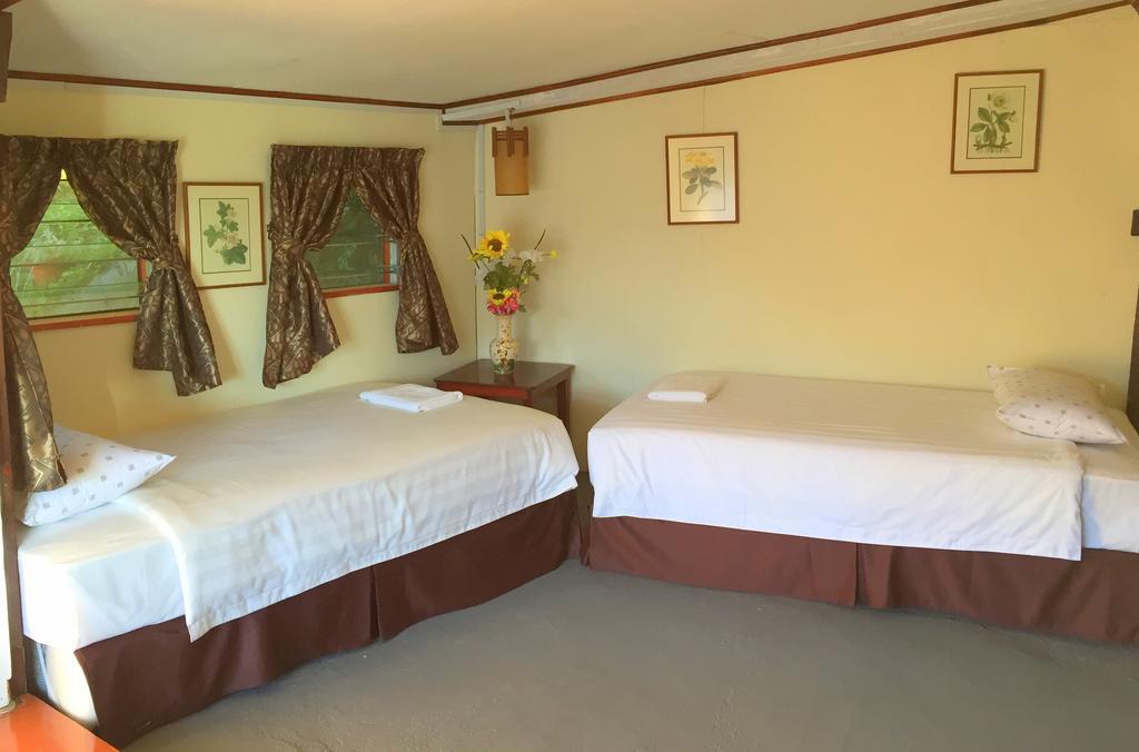 Mile 36 Lodge Kundasang Bagian luar foto