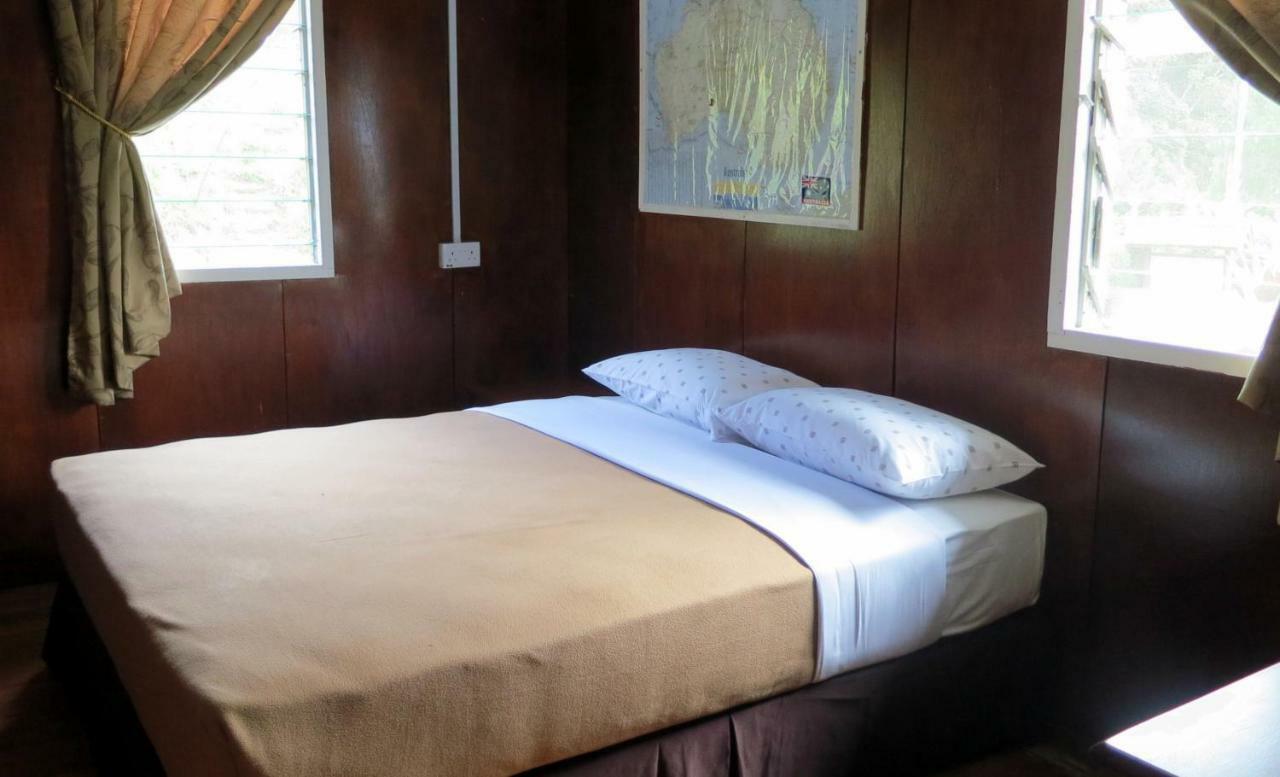 Mile 36 Lodge Kundasang Bagian luar foto